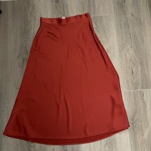 0-2 (xs) H&M silk midi skirt
